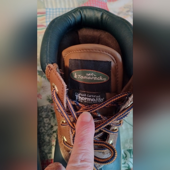 Tamarack Women's Boots - Picture 2 of 9